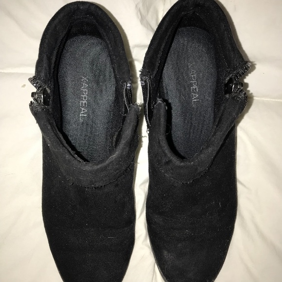 XAPPEAL black zipper booties PERFECT for fall 🍁 - Picture 2 of 4